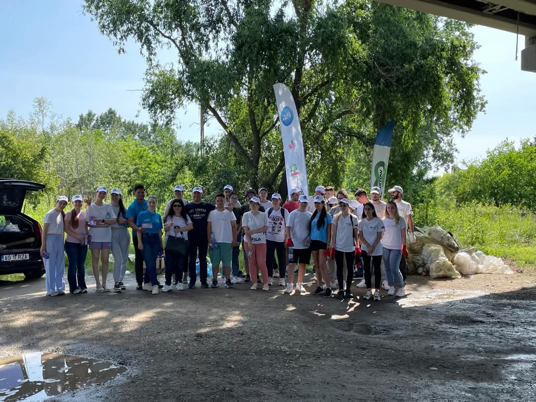 Studenții Universității Valahia dau un exemplu de implicare pentru mediu