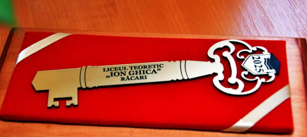 Ultimul clopoțel la Liceul Teoretic „Ion Ghica” Răcari, emoții și speranțe pentru absolvenții claselor a XII-a