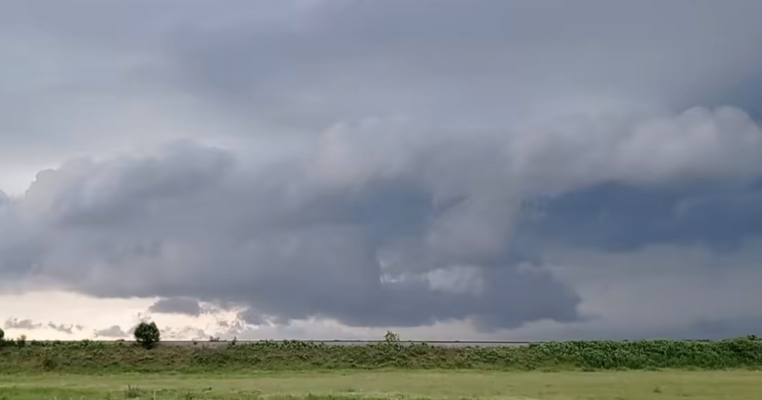 Atenție, Dâmbovița! Zi de foc ce poate fi urmată de furtuni puternice