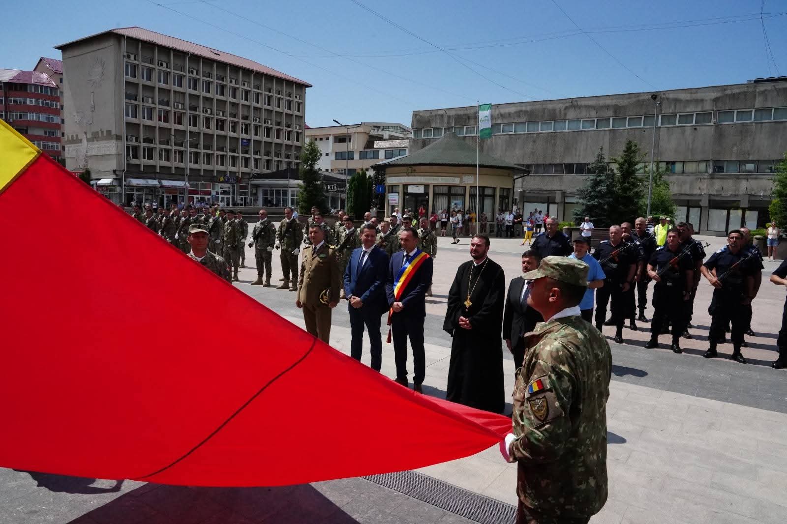 Ziua Drapelului Național, celebrată cu solemnitate la Târgoviște