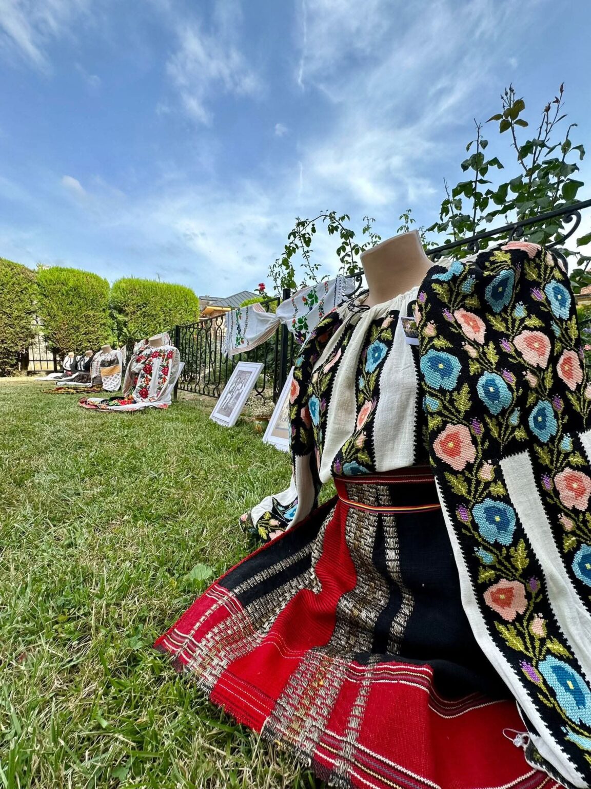 Ziua Universală a Iei va fi sărbătorită cu emoție și tradiție la Târgoviște Ziua Universală a Iei va fi sărbătorită cu emoție și tradiție la Târgoviște