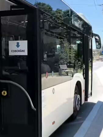 Autobuzele Primăriei Târgoviște, refugiu în zilele de caniculă