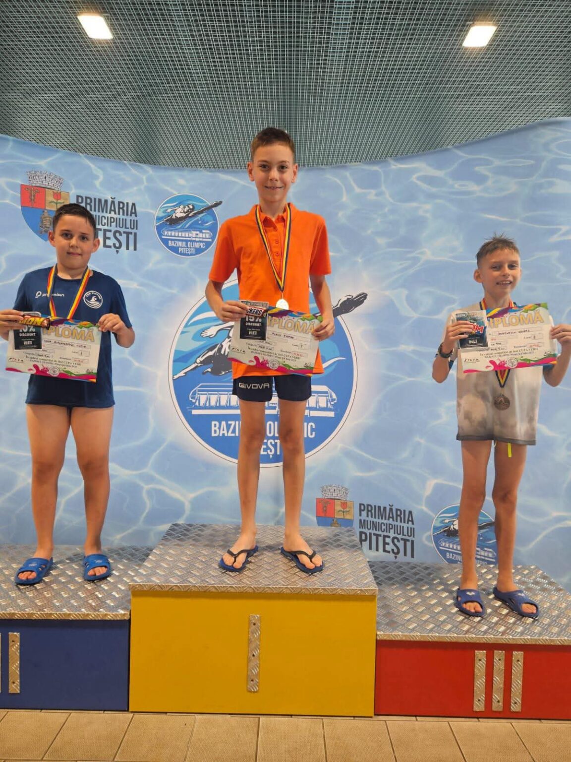 Performanță de excepție pentru un tânăr înotător din Târgoviște: Ștefan Alecu, aur la Cupa Verii Pitești! Performanță de excepție pentru un tânăr înotător din Târgoviște: Ștefan Alecu, aur la Cupa Verii Pitești!