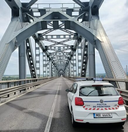 IMPORTANT: RCA cu Cartea Verde, document esențial pentru călătoriile cu mașina în străinătate