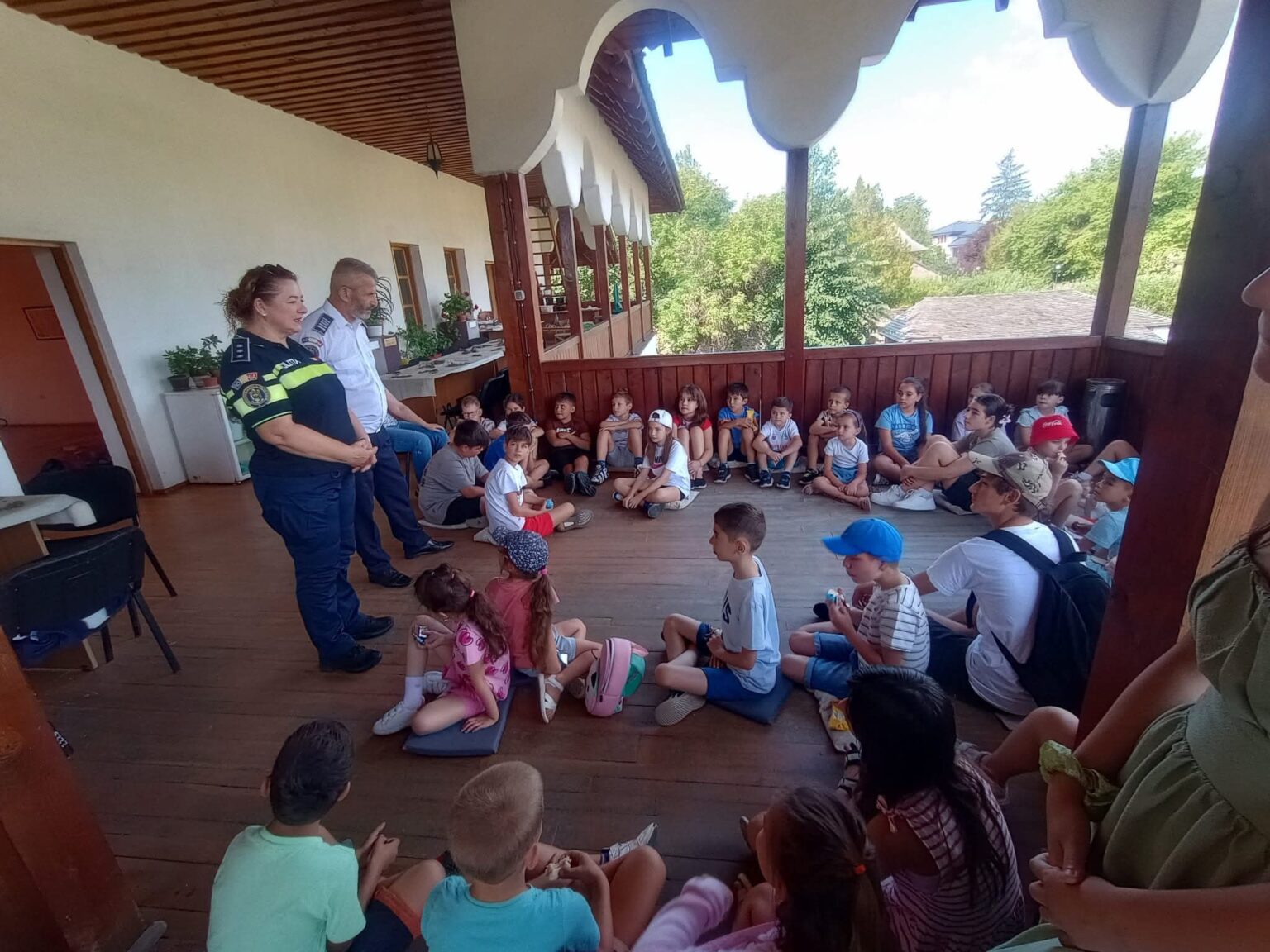 Vacanță cu parfum de istorie la Curtea Domnească din Târgoviște Vacanță cu parfum de istorie la Curtea Domnească din Târgoviște