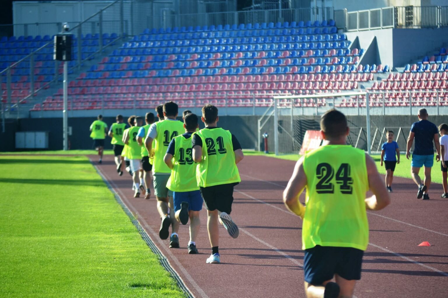 64 de arbitri din Dâmbovița au promovat cu succes testele fizice și teoretice în cea de-a doua sesiune de vară
