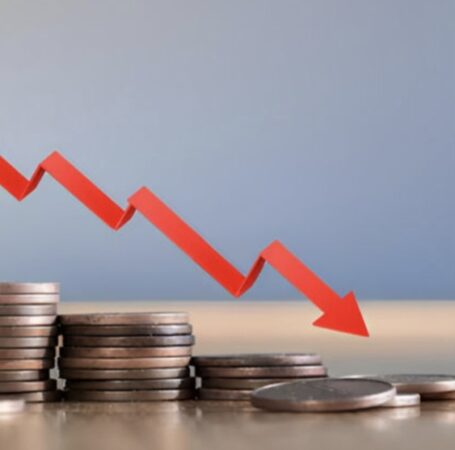 AVERTISMENT: România trebuie să fie pregătită pentru recesiune – ce înseamnă și ce riscuri ne așteaptă AVERTISMENT: România trebuie să fie pregătită pentru recesiune – ce înseamnă și ce riscuri ne așteaptă