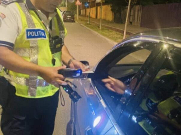 Bărbat prins conducând un autoturism neînmatriculat în Comișani