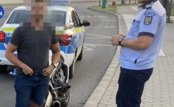 Doi minori, de 13 și 16 ani, prinși la volanul unor motociclete neînmatriculate 