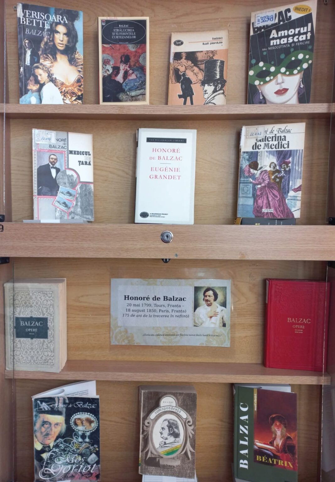 Expoziție dedicată lui Honoré de Balzac la Biblioteca Județeană Dâmbovița