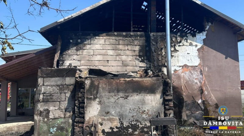 Incendiu la Morteni: O casă mistuită de flăcări