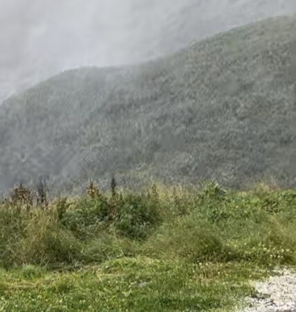 Ninsoare în august pe munte, toamna bate la ușă în toată țara, inclusiv în județul Dâmbovița