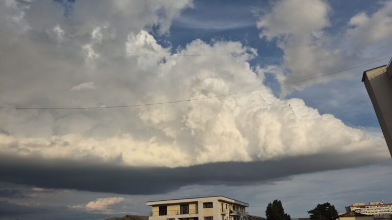 Ninsoare în august pe munte, toamna bate la ușă în toată țara, inclusiv în județul Dâmbovița