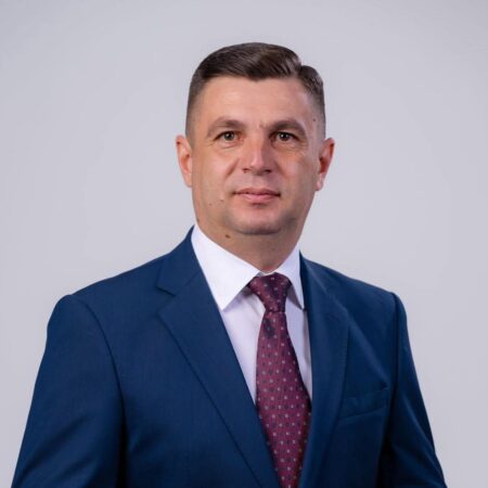 Primarul comunei Corbii Mari, Ionuț Bănică critică dur Guvernul Bolojan: Aceasta nu e reformă, ci o batjocură la adresa românilor