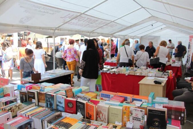 Salonul Editorial „Ion Heliade Rădulescu” – patru zile de cultură și lectură la Târgoviște