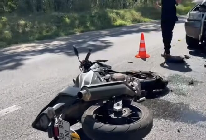 Un motociclist a văzut moartea cu ochii pe DN 72 A, la Priseaca