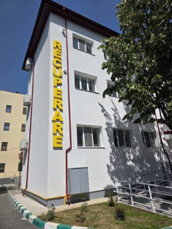 CJ Dâmbovița face investiții majore la Spitalul Județean Târgoviște: Secția de Recuperare și Blocul Alimentar, modernizate