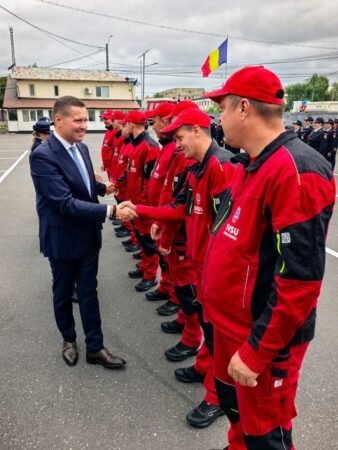 CJ Dâmbovița: Recunoaștere și apreciere pentru curajul pompierilor 