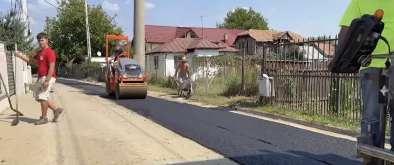 Comuna Răzvad continuă modernizarea infrastructurii: Lucrări de asfaltare pe mai multe străzi importante
