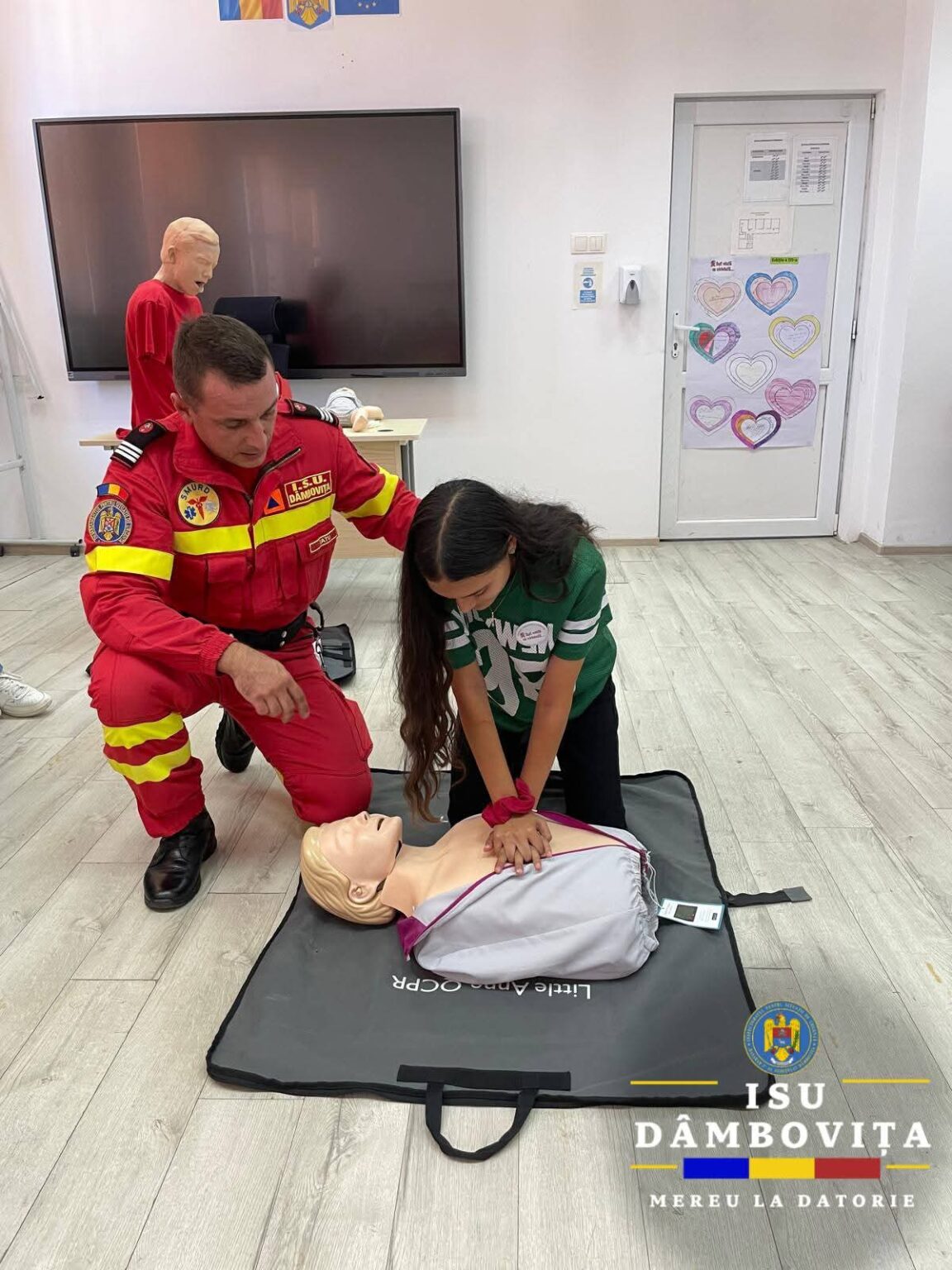 Elevii din Comișani învață să salveze vieți: Sesiune de prim ajutor la Școala de Vară