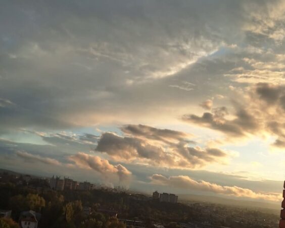 Tot județul Dâmbovița este sub INFORMARE METEO: În următoarele zile, ploi torențiale iar  la munte  lapoviță și ninsori 