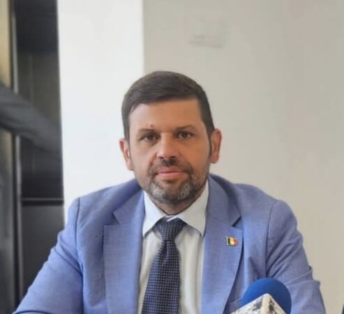 Jihadul din administrația publică: Premierul Bolojan cere  Prefecturilor să verifice numărul personalului din primării și consilii județene