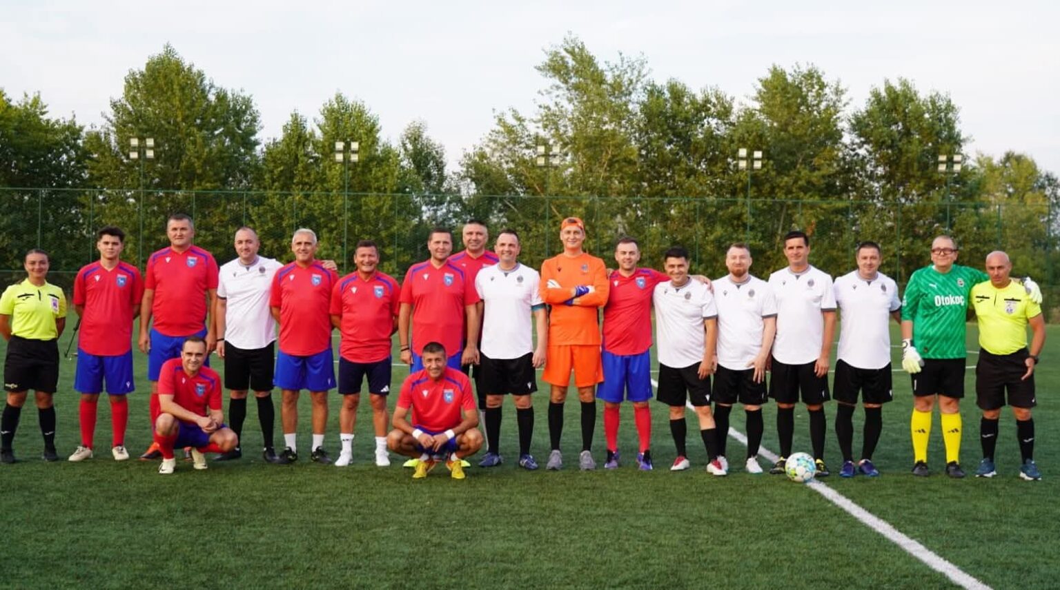 „Meciul Vedetelor” a  încheiat Cupa Cartierelor la Târgoviște cu spectacol și prietenie