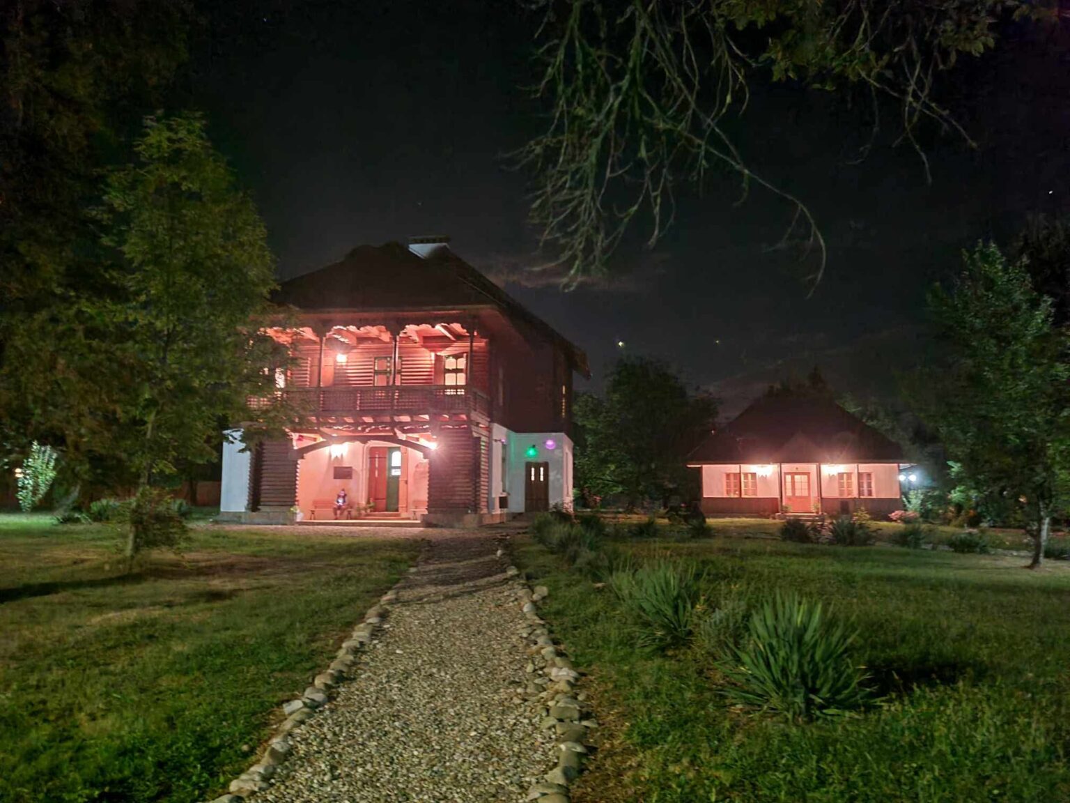 „Noaptea Muzeelor la Sate” aduce patrimoniul rural dâmbovițean în prim-plan