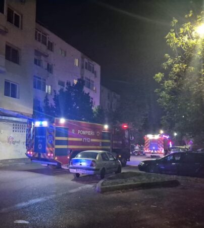 Panică într-un bloc din Târgoviște: Apartament inundat de fum din cauza unui aparat electrocasnic 