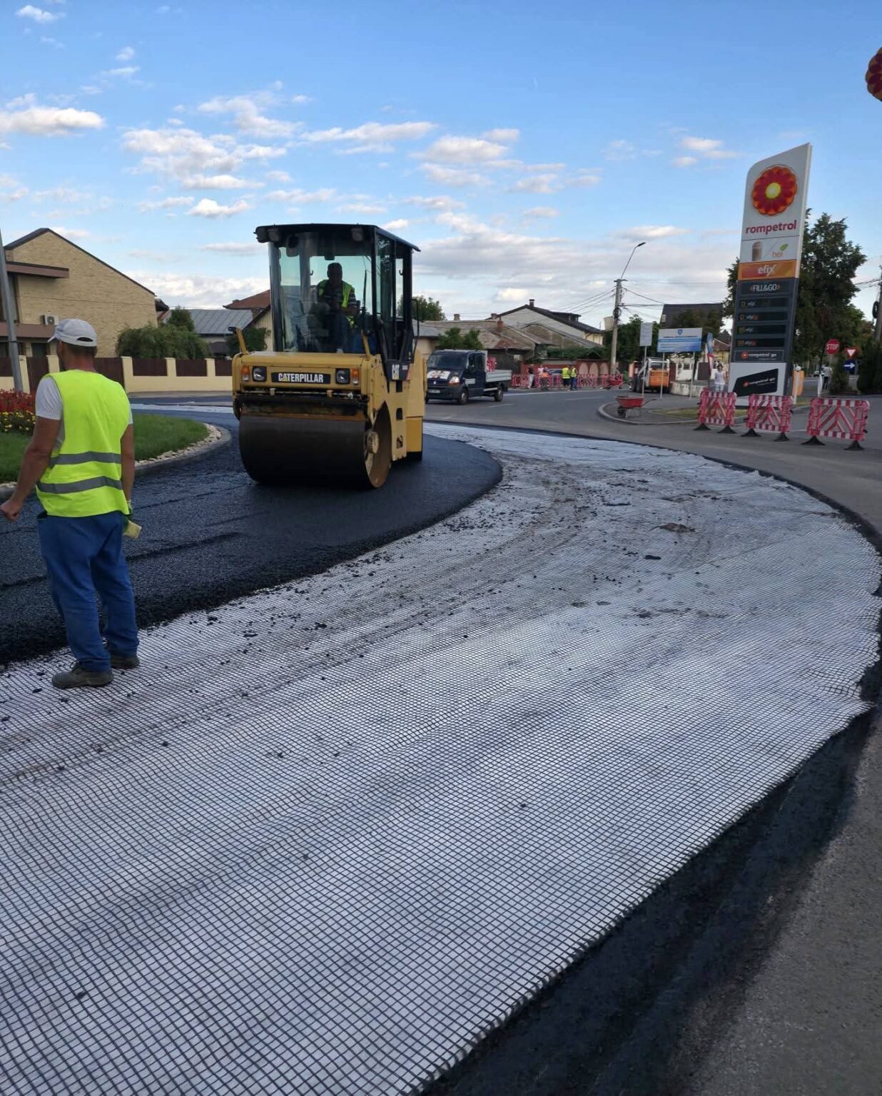 Primăria Târgoviște: Sensul giratoriu de la Petru Cercel, reabilitat în timp record