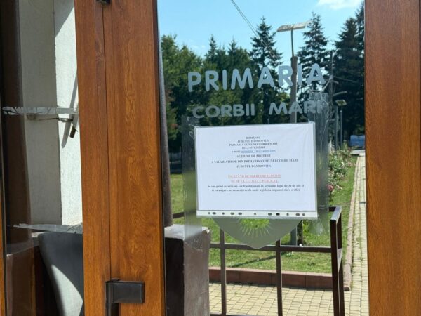  Primăriile din județul Dâmbovița au intrat în grevă japoneză