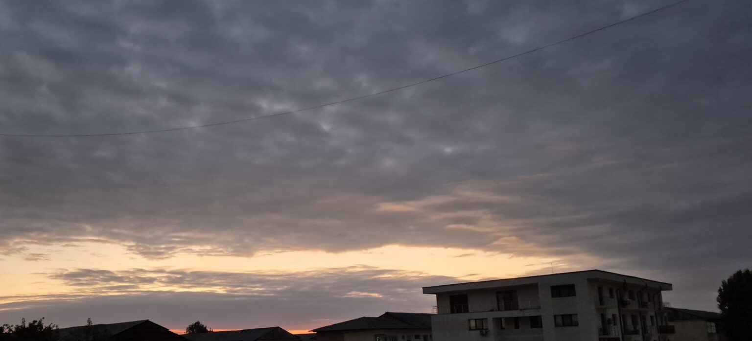 RĂCIRE ACCENTUATĂ LA ÎNCEPUT DE SĂPTĂMÂNĂ