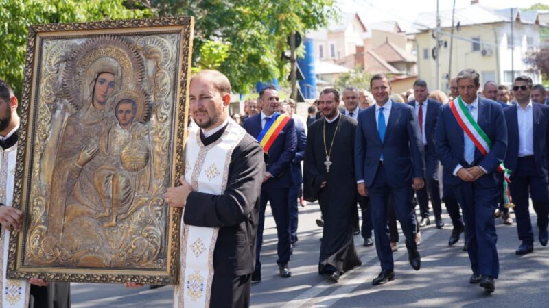 Ședință festivă la Curtea Domnească: Mesaje de unitate și dezvoltare pentru municipiul Târgoviște