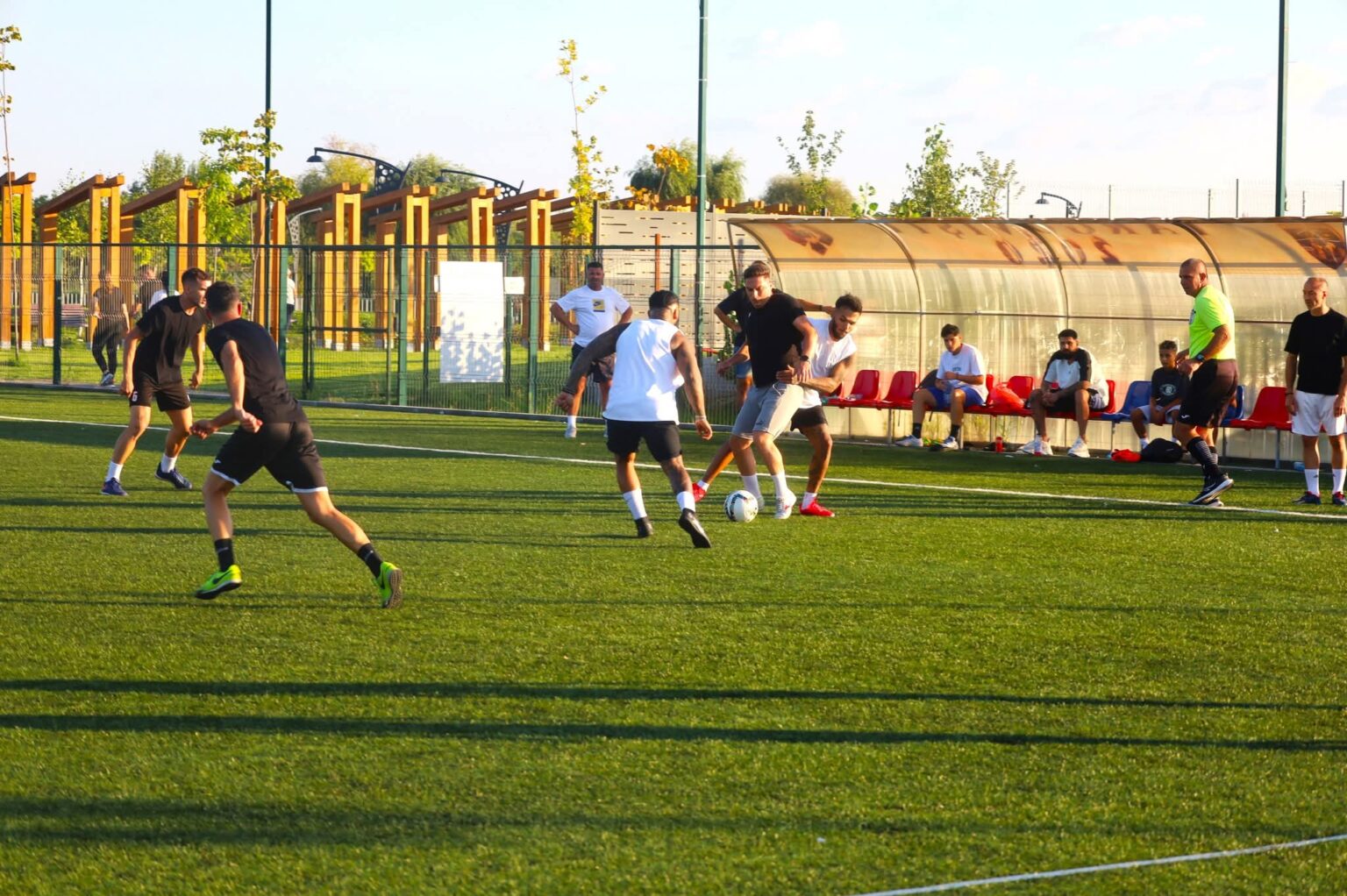 Spectacol și surprize în prima zi la Cupa Cartierelor Târgoviște