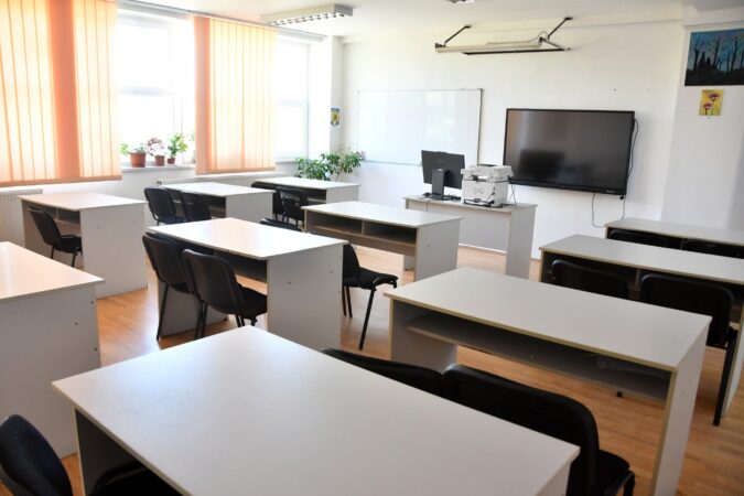 Toate unitățile școlare din Răcari, pregătite pentru noul an școlar