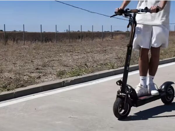 Trotinetele electrice, un pericol real în trafic 