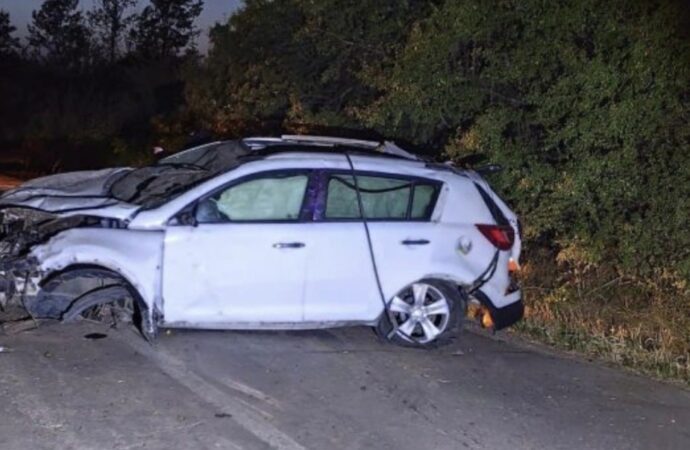 Un șofer mort de beat a provocat  un accident în Teiș, doi răniți