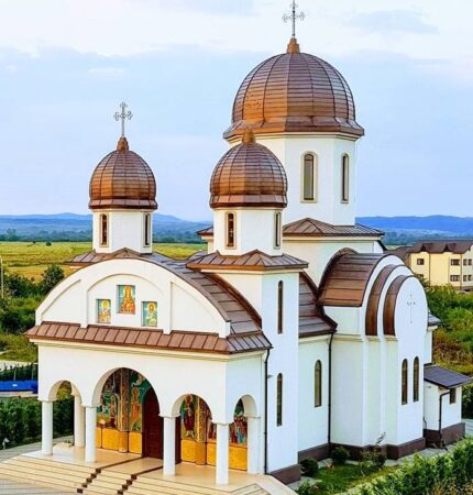 Astăzi, mare sărbătoare spirituală la Târgoviște: Hramul Parohiei Sfântul Voievod Neagoe Basarab