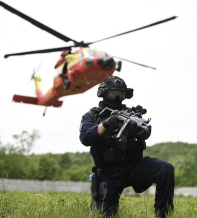 Carieră în uniformă: 700 de locuri disponibile la școlile de subofițeri jandarmi, sesiunea septembrie-decembrie 2025