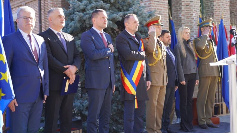 Ceremonie solemnă la Târgoviște de Ziua Armatei României