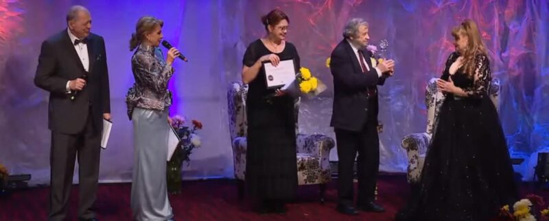 Târgoviște a fost capitala romanței: Trofeele „Crizantema de Aur” au fost câștigate de Alina Ichim și Camelia Florescu