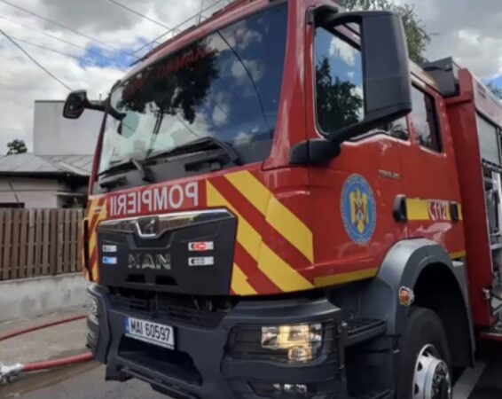 Deflagrație la o centrală termică în localitatea Ulmi, două persoane transportate la spital