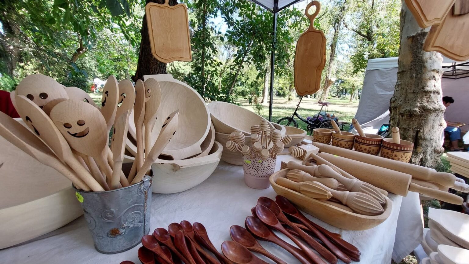 Ministerul Muncii caută soluții pentru facilități dedicate meșteșugarilor tradiționali Ministerul Muncii caută soluții pentru facilități dedicate meșteșugarilor tradiționali