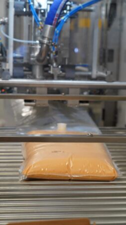 Prima Fabrică de ouă lichide din județul Dâmbovița, inaugurată în prezența ministrului Agriculturii