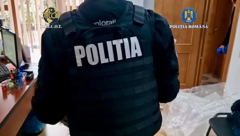 41 de kilograme de droguri aduse din Spania, depistate în Dâmbovița