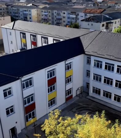 Astăzi se redeschide Școala Gimnazială Nr. 9 „Grigore Alexandrescu” din Târgoviște, complet modernizată prin PNRR