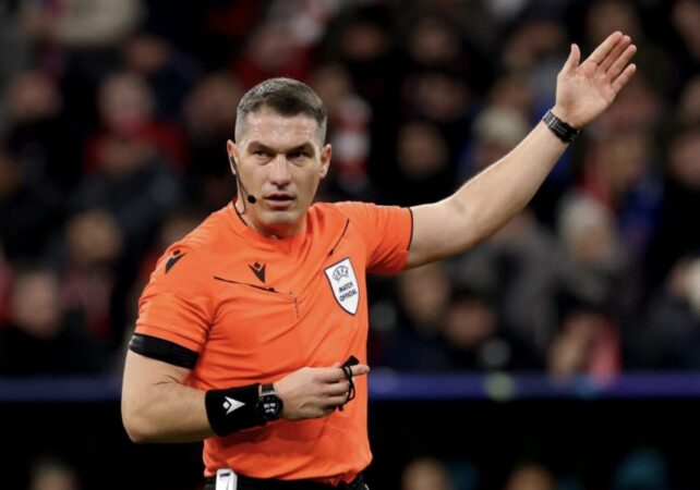 Brigadă complet românească la meciul Slovacia – Irlanda de Nord din preliminariile Cupei Mondiale 2026 Brigadă complet românească la meciul Slovacia – Irlanda de Nord din preliminariile Cupei Mondiale 2026