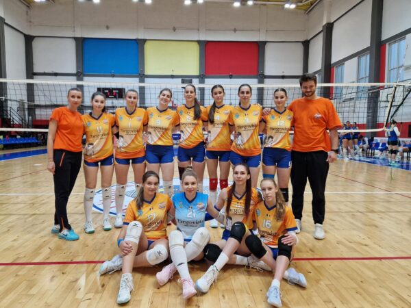 CSM Târgoviște a  învins  CSM București cu 3-1 într-un meci spectaculos pe teren propriu