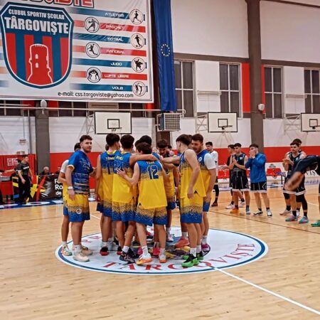 CSU Târgoviște continuă seria victoriilor în Liga 1 Baschet Masculin: 92-63 cu CSU Craiova CSU Târgoviște continuă seria victoriilor în Liga 1 Baschet Masculin: 92-63 cu CSU Craiova
