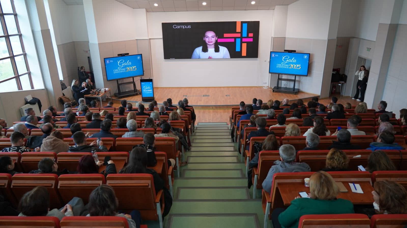 Excelența tinerilor cercetători, celebrată la Universitatea Valahia, președintele CJ Dâmbovița, Corneliu Ștefan: Aici se construiește viitorul Dâmboviței